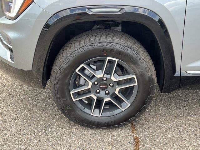 New 2027 GMC Terrain AT4 w/ Convenience Package III AWD/4WD image 9