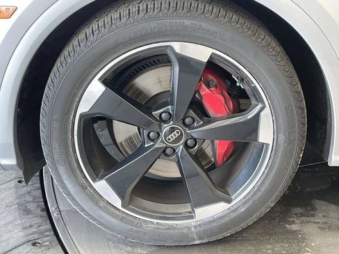 Used 2019 Audi SQ5 Prestige w/ Prestige Package AWD/4WD image 12