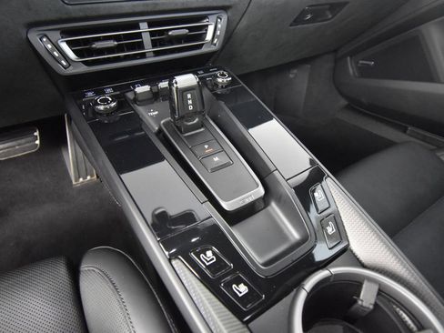 Used 2024 Porsche 911 Carrera GTS image 22