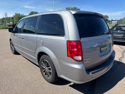 Used 2015 Dodge Grand Caravan SXT w/ Blacktop Package FWD image 7