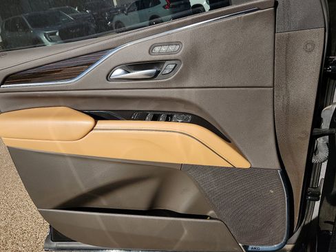 Used 2023 Cadillac Escalade ESV Sport w/ Touring Package image 13