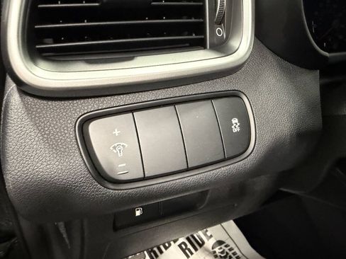 Used 2016 Kia Sorento LX AWD/4WD image 22