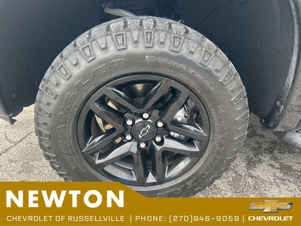 Used 2022 Chevrolet Silverado 1500 LT Trail Boss w/ LT Trail Boss Premium Package AWD/4WD image 38