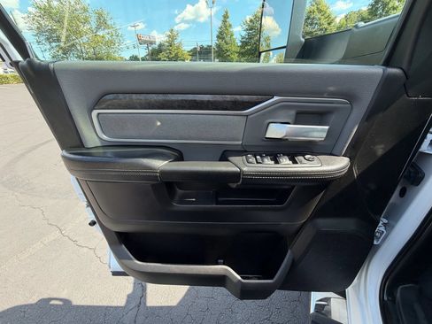 Used 2019 RAM 3500 Big Horn AWD/4WD image 16