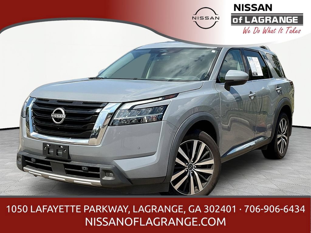 Used 2023 Nissan Pathfinder Platinum w/ Cargo Package AWD/4WD image 1