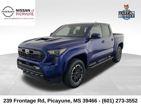 Used 2024 Toyota Tacoma TRD Sport RWD image 1