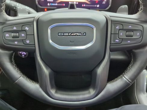 Used 2026 GMC Sierra 1500 Denali Ultimate AWD/4WD image 11