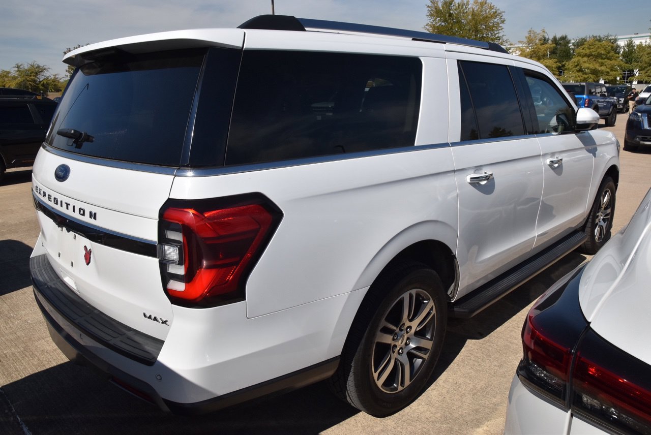 Used 2024 Ford Expedition Max Limited RWD image 6