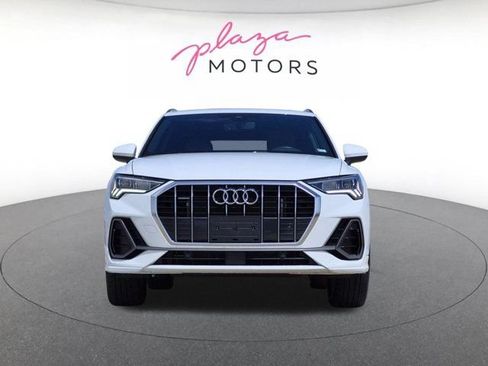 Certified 2025 Audi Q3 2.0T Premium w/ Convenience Package AWD/4WD image 2