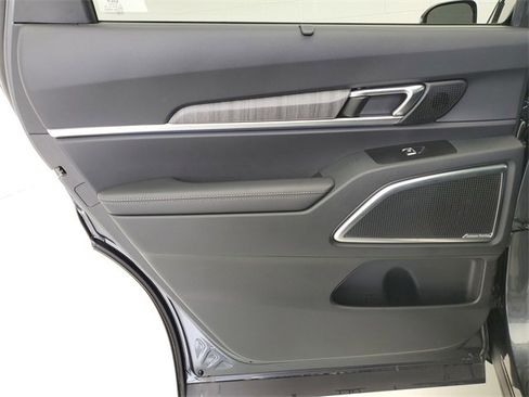 Used 2024 Kia Telluride SX image 15