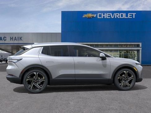 New 2026 Chevrolet Equinox EV LT w/ Convenience Package II FWD image 5