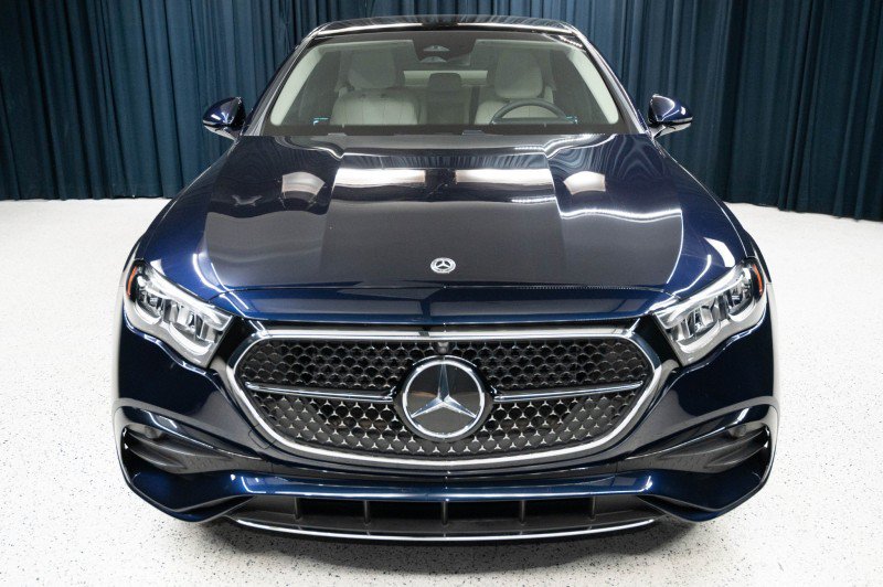 Certified 2025 Mercedes-Benz E 350 4MATIC Sedan image 2