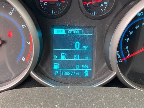 Used 2014 Chevrolet Cruze LT image 9