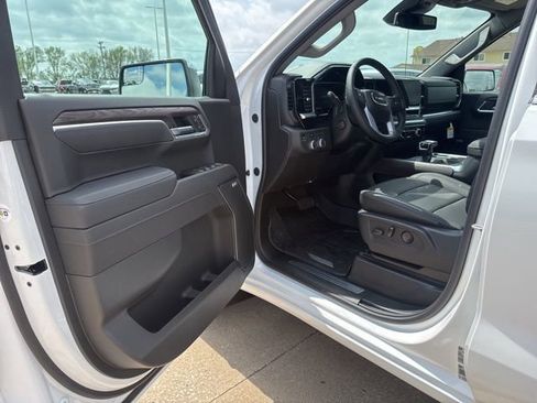 New 2026 GMC Sierra 1500 SLT w/ SLT Convenience Package AWD/4WD image 12