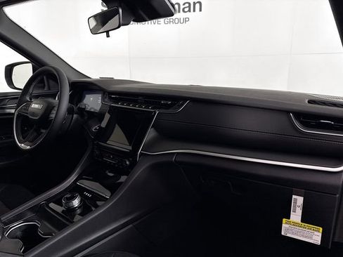 New 2025 Jeep Grand Cherokee Laredo image 26