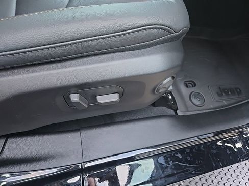 New 2026 Jeep Wrangler Unlimited Sahara AWD/4WD image 80