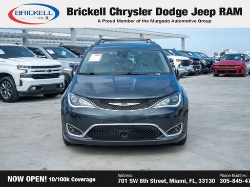 Used 2020 Chrysler Pacifica Limited w/ Advanced Safetytec Group image 2