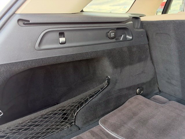 Used 2018 Mercedes-Benz GLC 300 4MATIC image 34