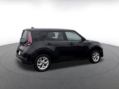 Used 2025 Kia Soul LX w/ LX Technology Package image 14