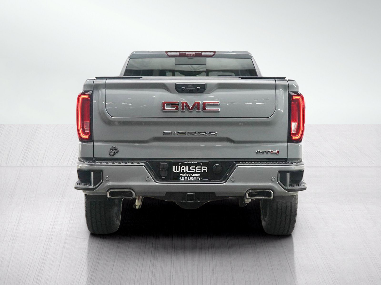 Used 2025 GMC Sierra 1500 AT4 w/ AT4 Premium Package AWD/4WD image 4
