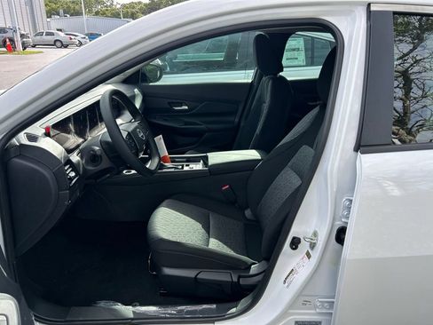 New 2026 Nissan Sentra SV w/ Floor Mat Package FWD image 16