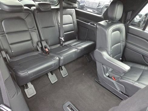 Used 2024 Lincoln Navigator Premiere image 33