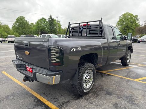 Used 2011 Chevrolet Silverado 2500 W/T w/ Snow Plow Prep Package AWD/4WD image 6