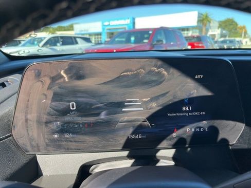 Used 2025 Chevrolet Traverse LT image 21