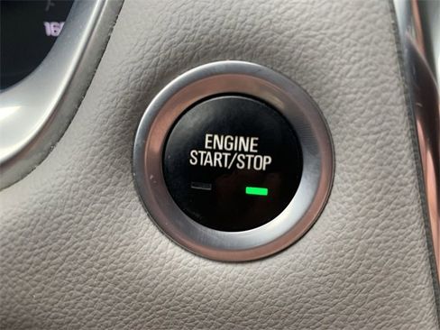 Certified 2021 Chevrolet Traverse LT image 16