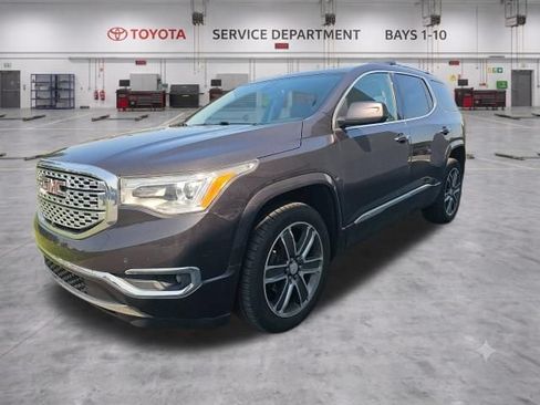 Used 2019 GMC Acadia Denali w/ Technology Package AWD/4WD image 4