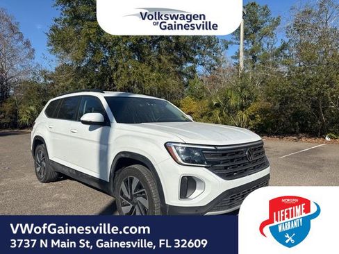 Used 2024 Volkswagen Atlas SE image 1