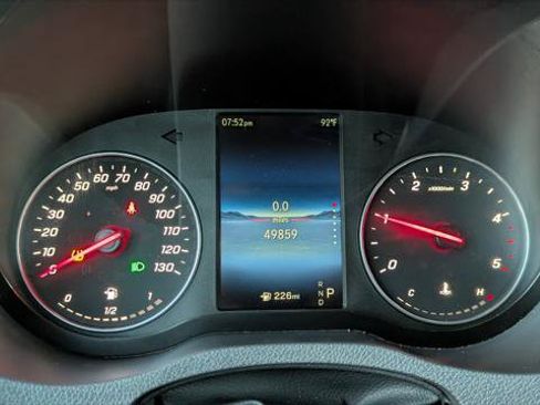 Used 2025 Mercedes-Benz Sprinter 2500 image 23