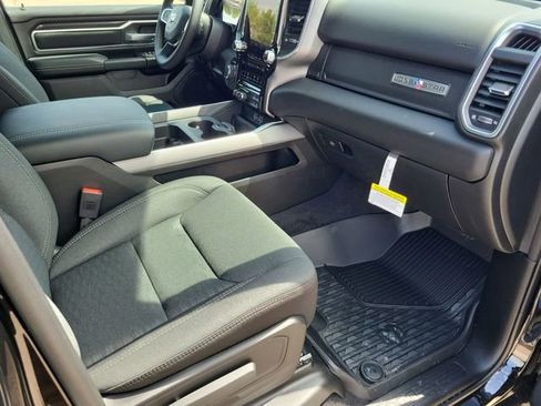New 2026 RAM 1500 4x4 Crew Cab image 25