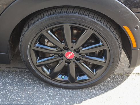 Used 2018 MINI Cooper S image 9