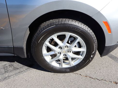 Used 2023 Chevrolet Equinox LT w/ Driver Convenience Package image 37