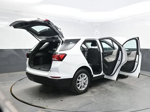 Used 2022 Chevrolet Equinox LS AWD/4WD image 43