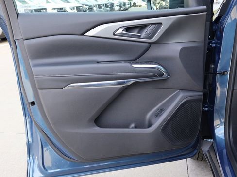 New 2026 Chevrolet Traverse LT w/ LPO, Floor Liner Package FWD image 11