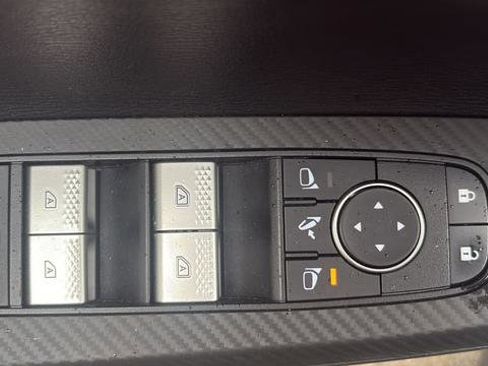 Used 2025 Mitsubishi Outlander SE AWD/4WD image 16