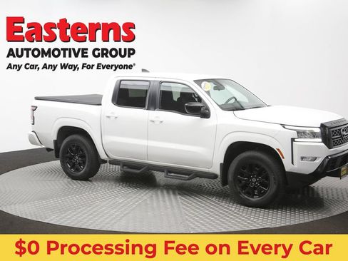 Used 2023 Nissan Frontier SV w/ Midnight Edition Package AWD/4WD image 44