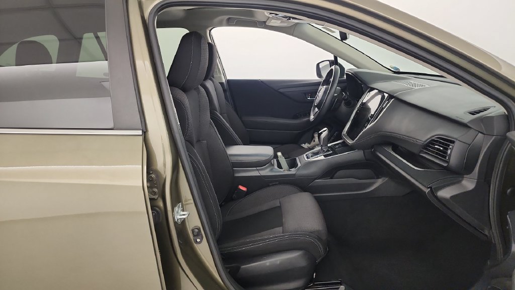 Used 2021 Subaru Outback Premium AWD/4WD image 28