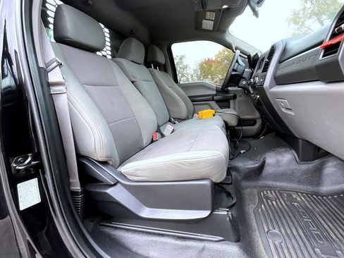 Used 2019 Ford F550 4x4 Regular Cab Super Duty image 16