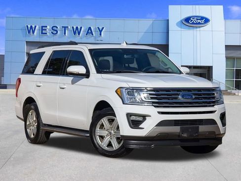 Used 2020 Ford Expedition XLT w/ Equipment Group 202A image 2