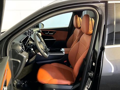 Used 2026 Mercedes-Benz GLC 300 4MATIC image 8