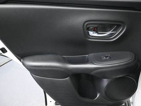 Certified 2025 Honda HR-V LX image 22