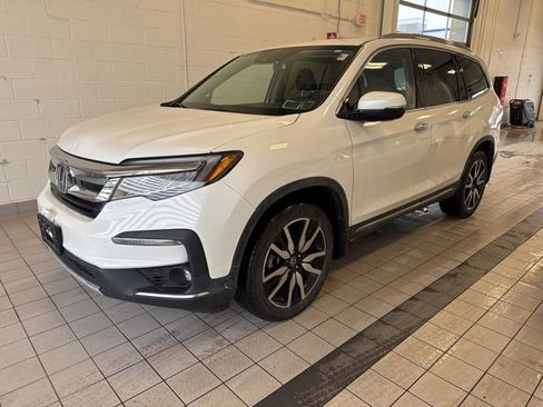 Used 2022 Honda Pilot Touring image 2