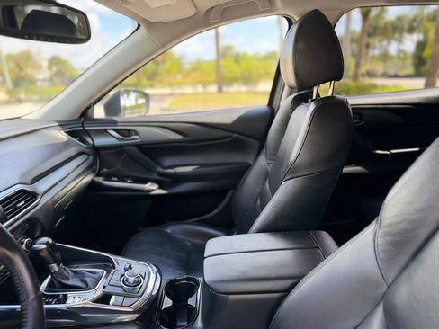 Used 2018 MAZDA CX-9 Touring FWD image 14