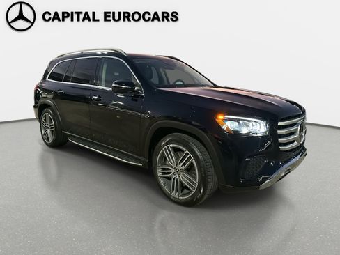 Used 2025 Mercedes-Benz GLS 450 4MATIC image 7