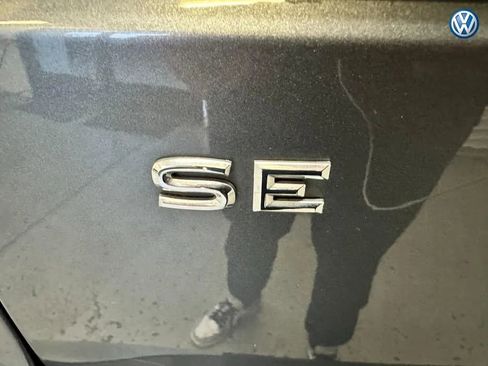 Used 2019 Volkswagen Atlas SE image 32