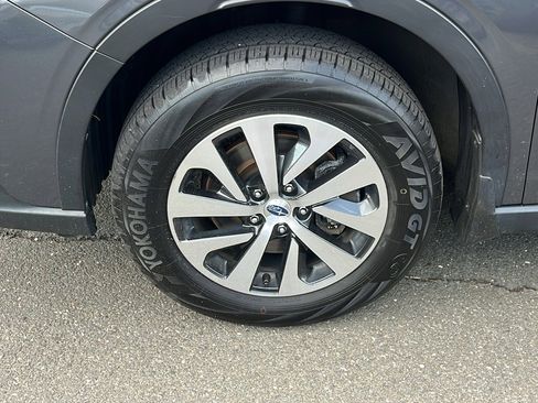 Certified 2022 Subaru Outback Premium AWD/4WD image 9