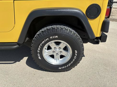 Used 2006 Jeep Wrangler X AWD/4WD image 16